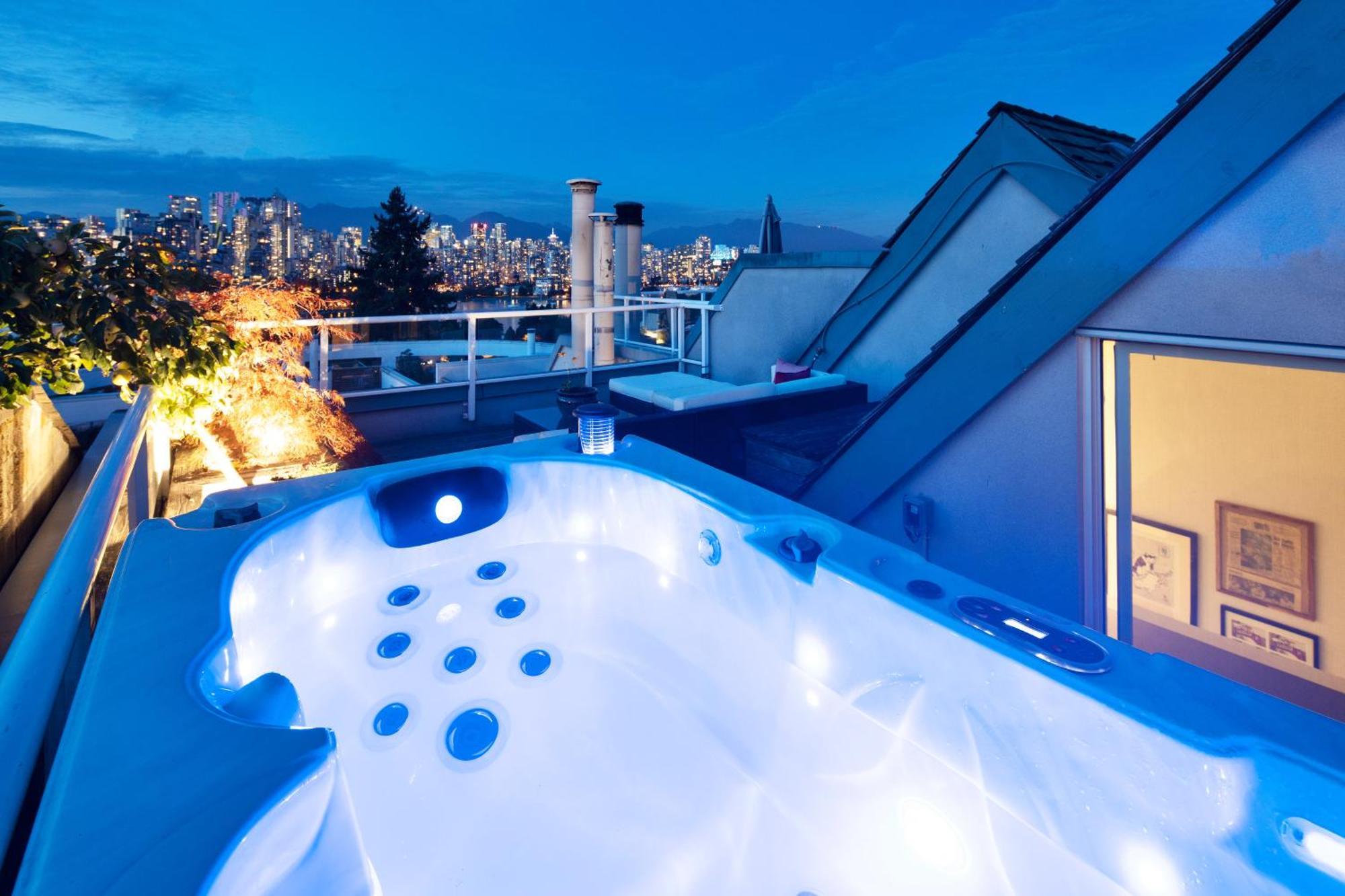 Stunning Views Penthouse Suite Ванкувер Екстер'єр фото