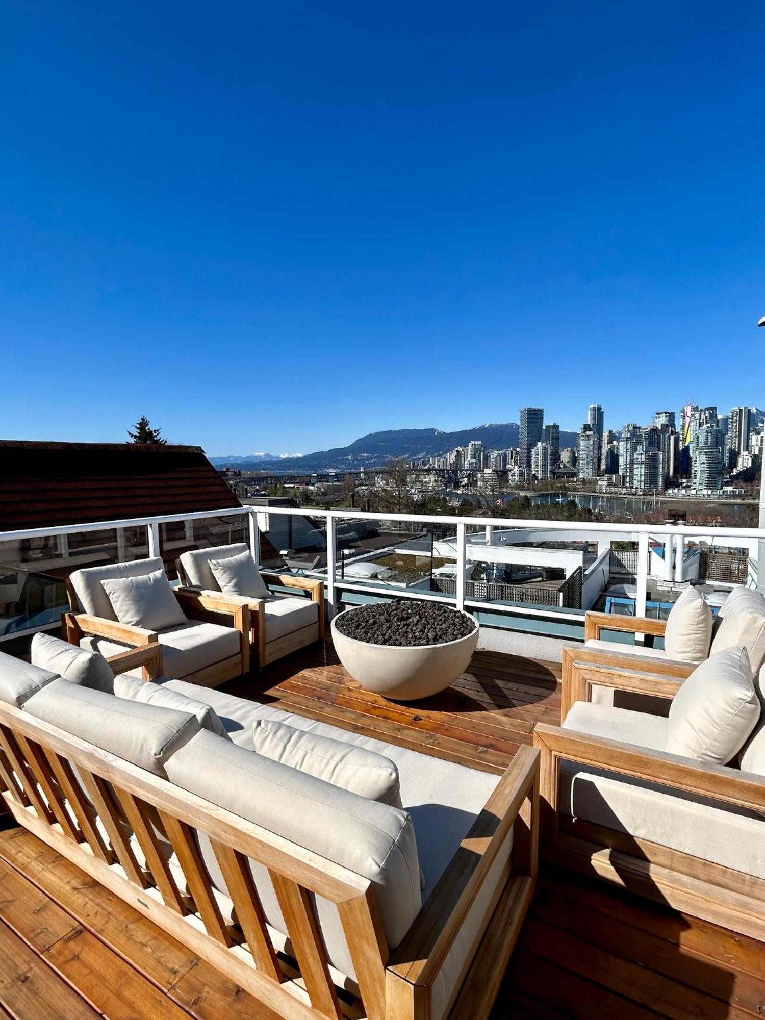 Stunning Views Penthouse Suite Ванкувер Екстер'єр фото